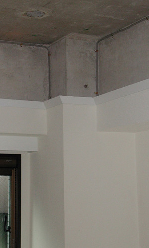 モールディングのような天井と壁の接合部のデザイン