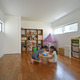 将来子供の個性に合わせた部屋作りをしやすいように、ベーシックな床・壁材をチョイス