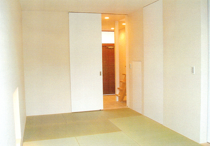 1階に配置した静かな空間の和室