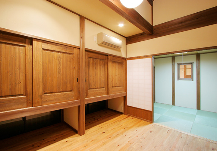 琉球畳の静かな和室