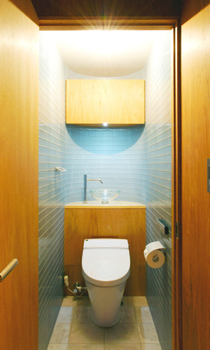 上質なホテルの水周り空間を意識したトイレ