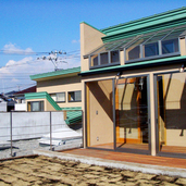 屋上緑化と物干しサンルーム
