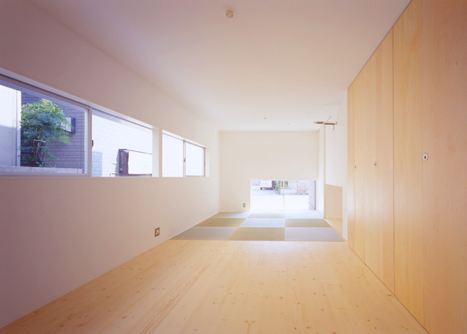 琉球畳のモダンな和室スペース
