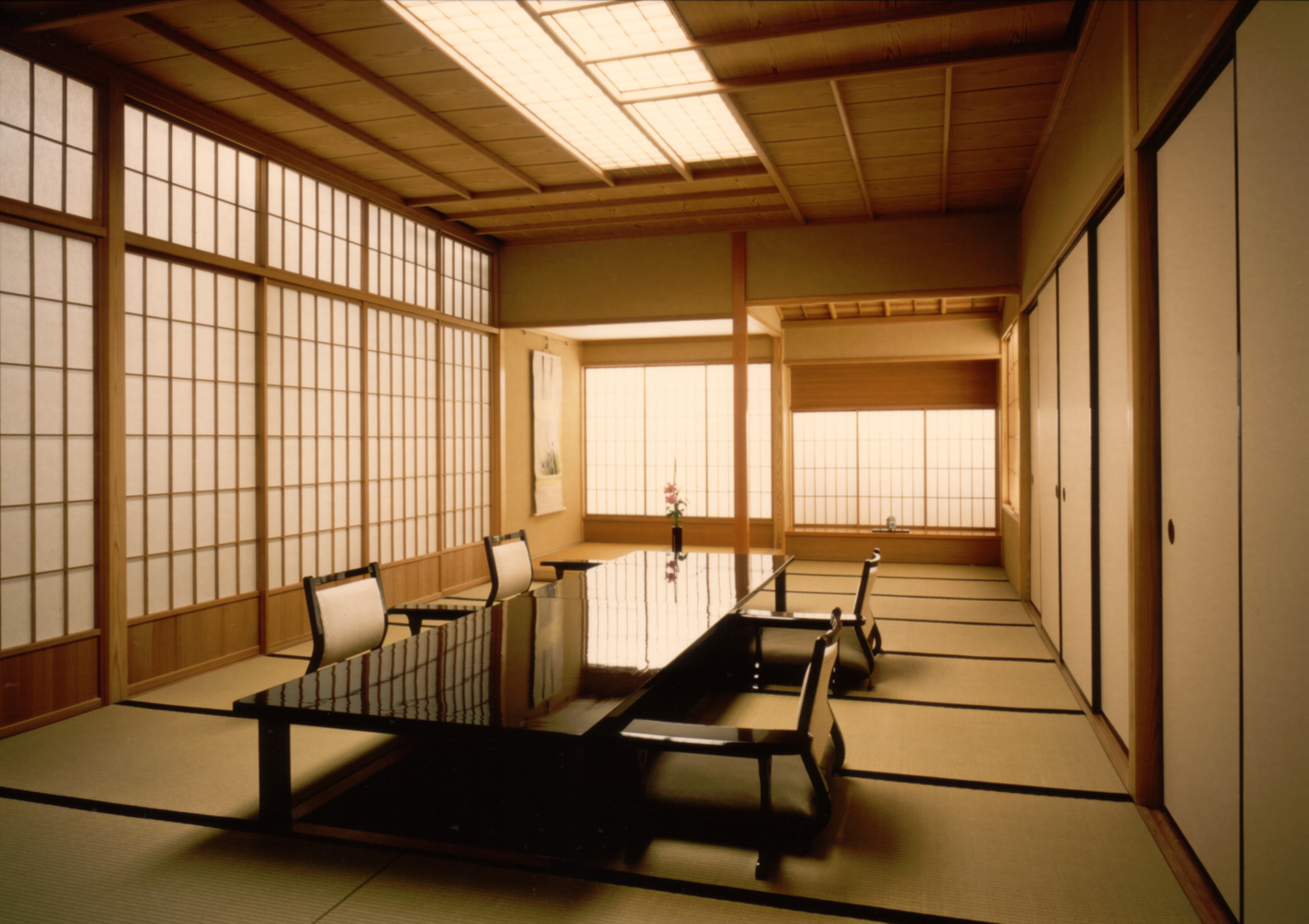 日本の古き良き文化を残す伝統的な雰囲気を大切にした室内デザイン
