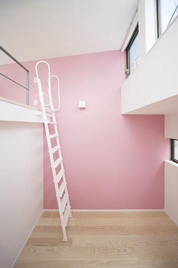 柔らかい雰囲気がgoodなピンク色の壁