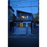 OFFSTAGE HOUSE