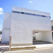 HOUSE B