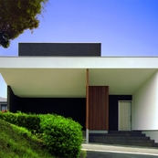 T-house [光庭のある家]