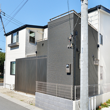 プライバシーに配慮しつつ開放的な外観