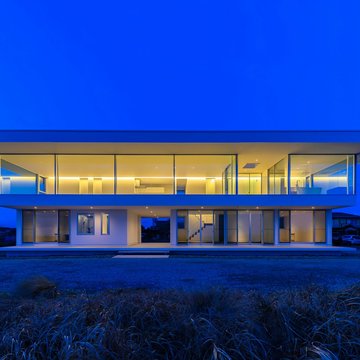 水平線の家｜建物外観　夜景