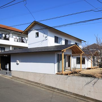 大庭の家