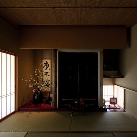 大屋根の家
