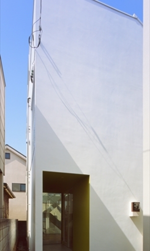 建屋の中が気になる外観