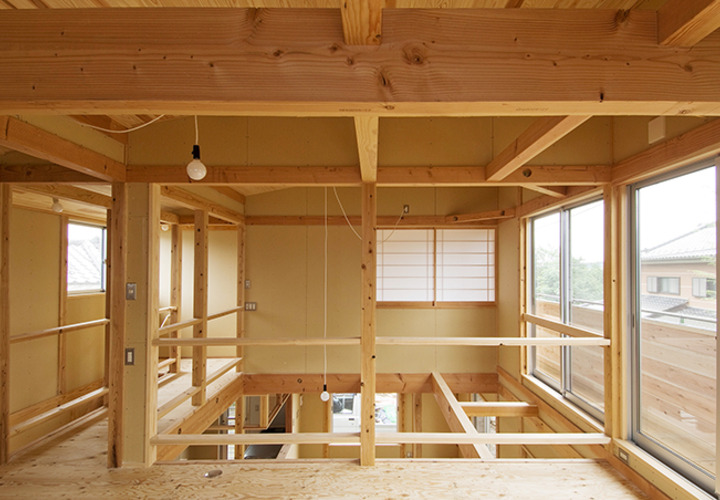 子供部屋から吹き抜けを見る。