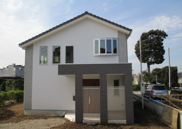 L型バルコニーのある注文住宅（横浜市）