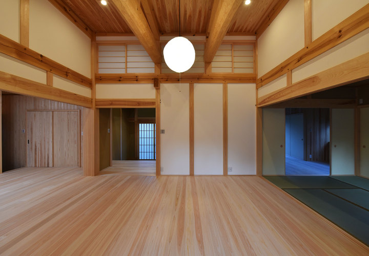 居間