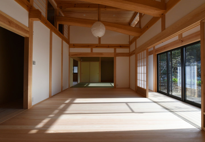 居間