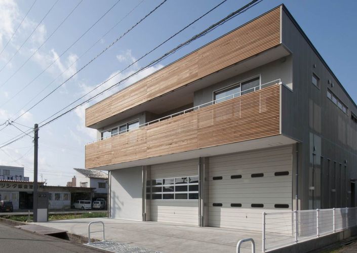 神田の家｜自動車修理工場 併用 住宅
