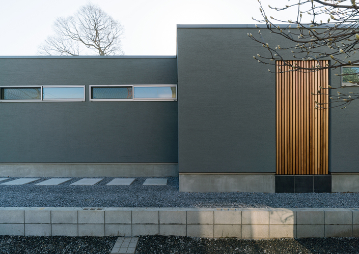TH-HOUSE