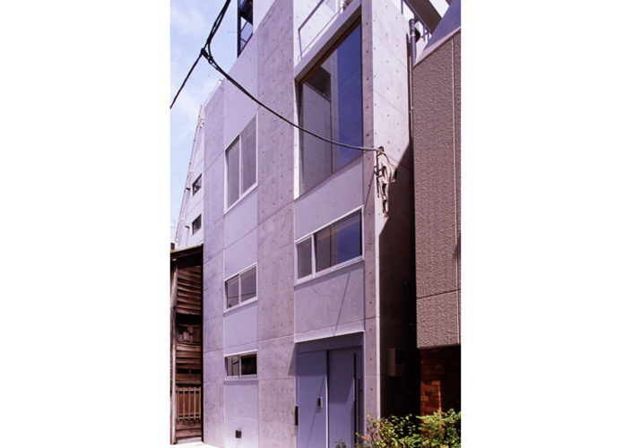 F-House