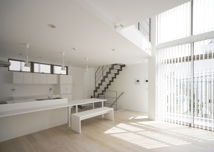 Light Corner House