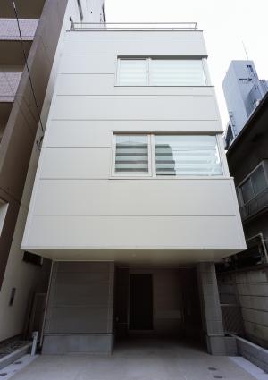 採光とプライバシーを両立した都市型住宅