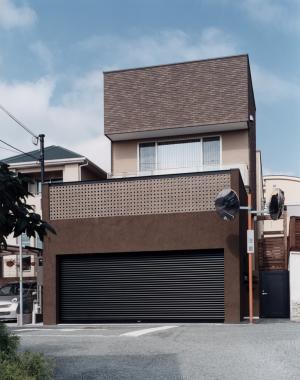 ラグジュアリーなデザイン住宅