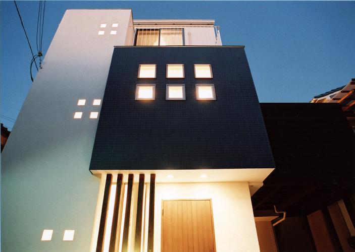 カントリーテイストなデザイン住宅