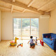 優しい木の風合いの子供部屋