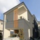 建物自体に凹凸をつけてリズム感をだした外観