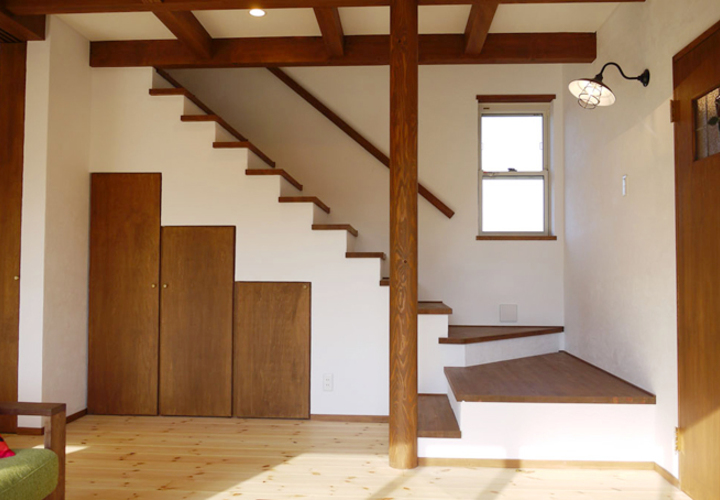 近江八幡の家　階段