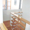 階段手すり兼用飾り棚