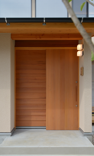木製玄関引き戸