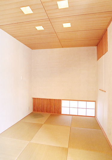 琉球畳のコンパクトな和室