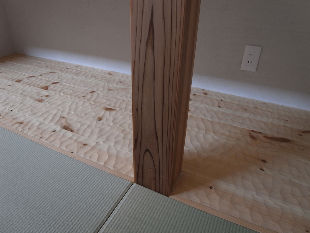 畳室の床板