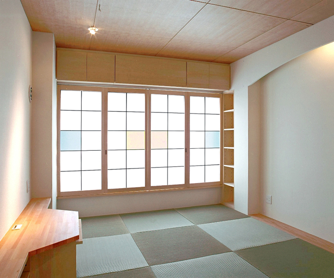 琉球畳を敷いた和室６畳（主寝室）